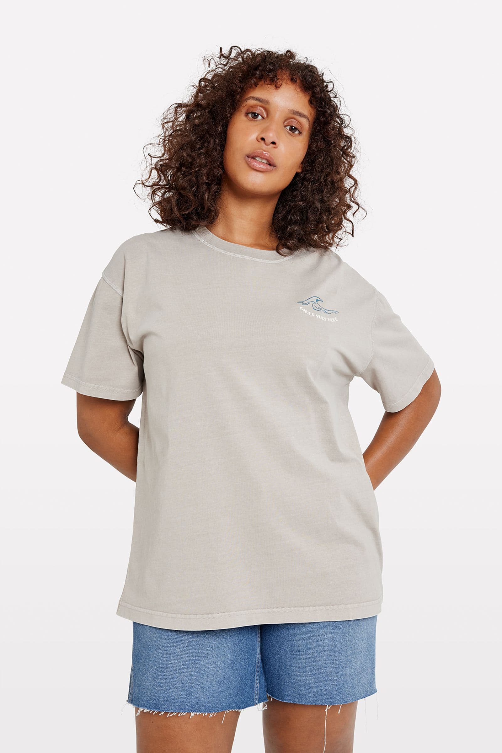 ENKULLA SS TEE PRINT WASH 5310 Girls Surf Here