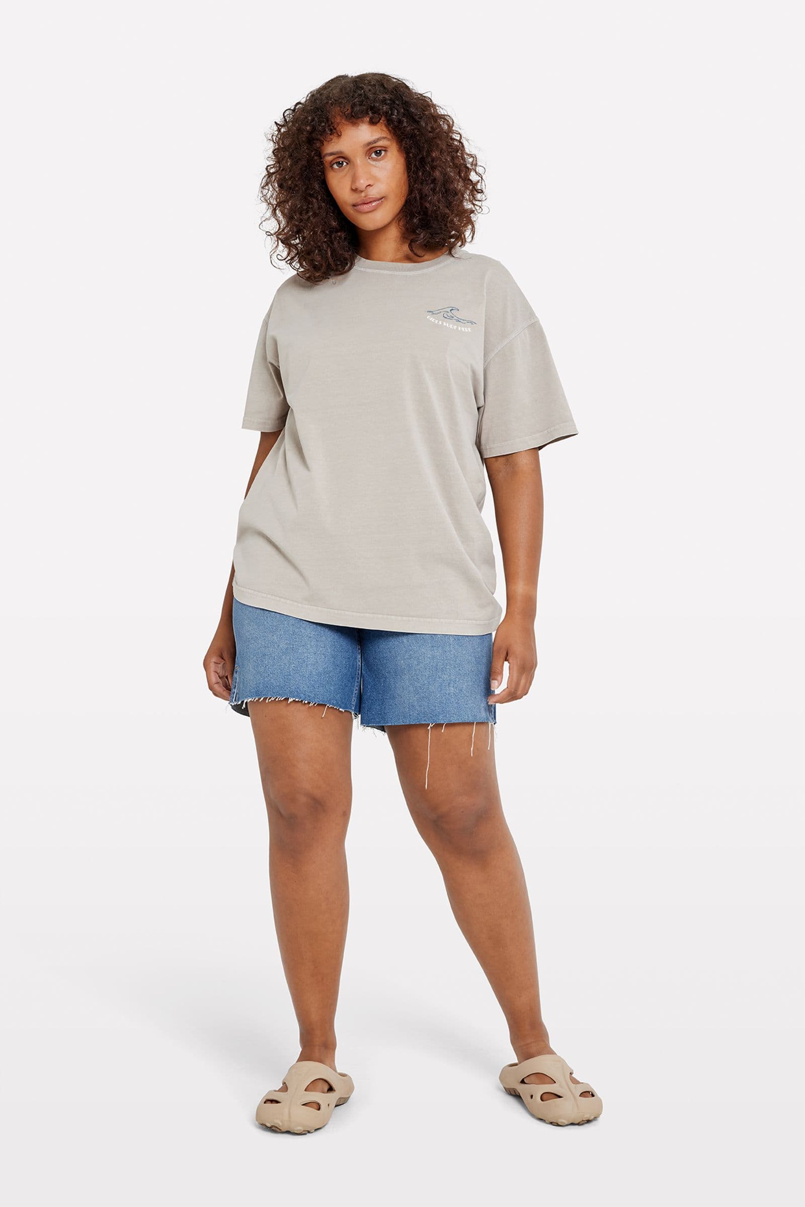 ENKULLA SS TEE PRINT WASH 5310 Girls Surf Here