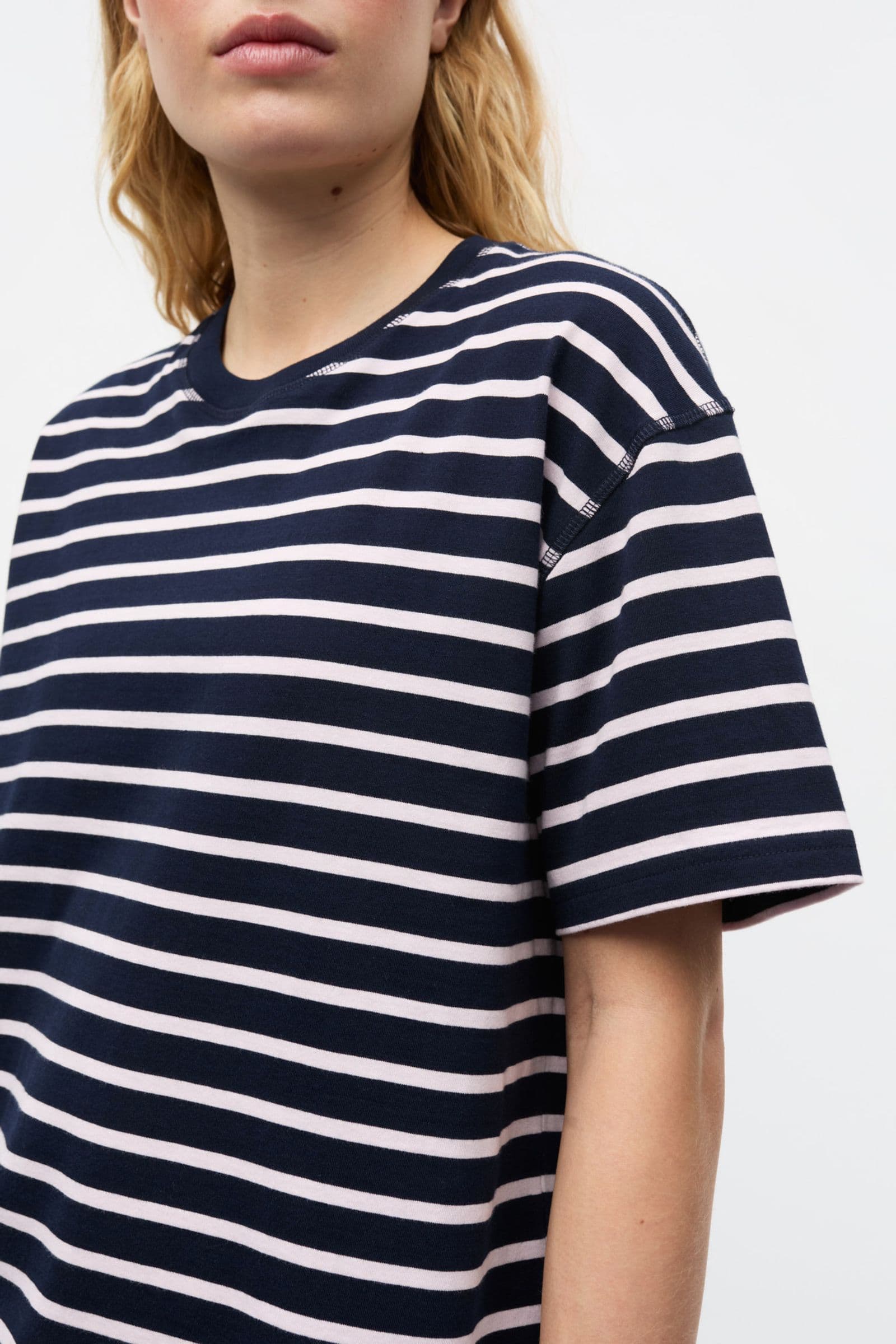 ENKULLA SS STRIPE 5310 Navy Fog Stripe