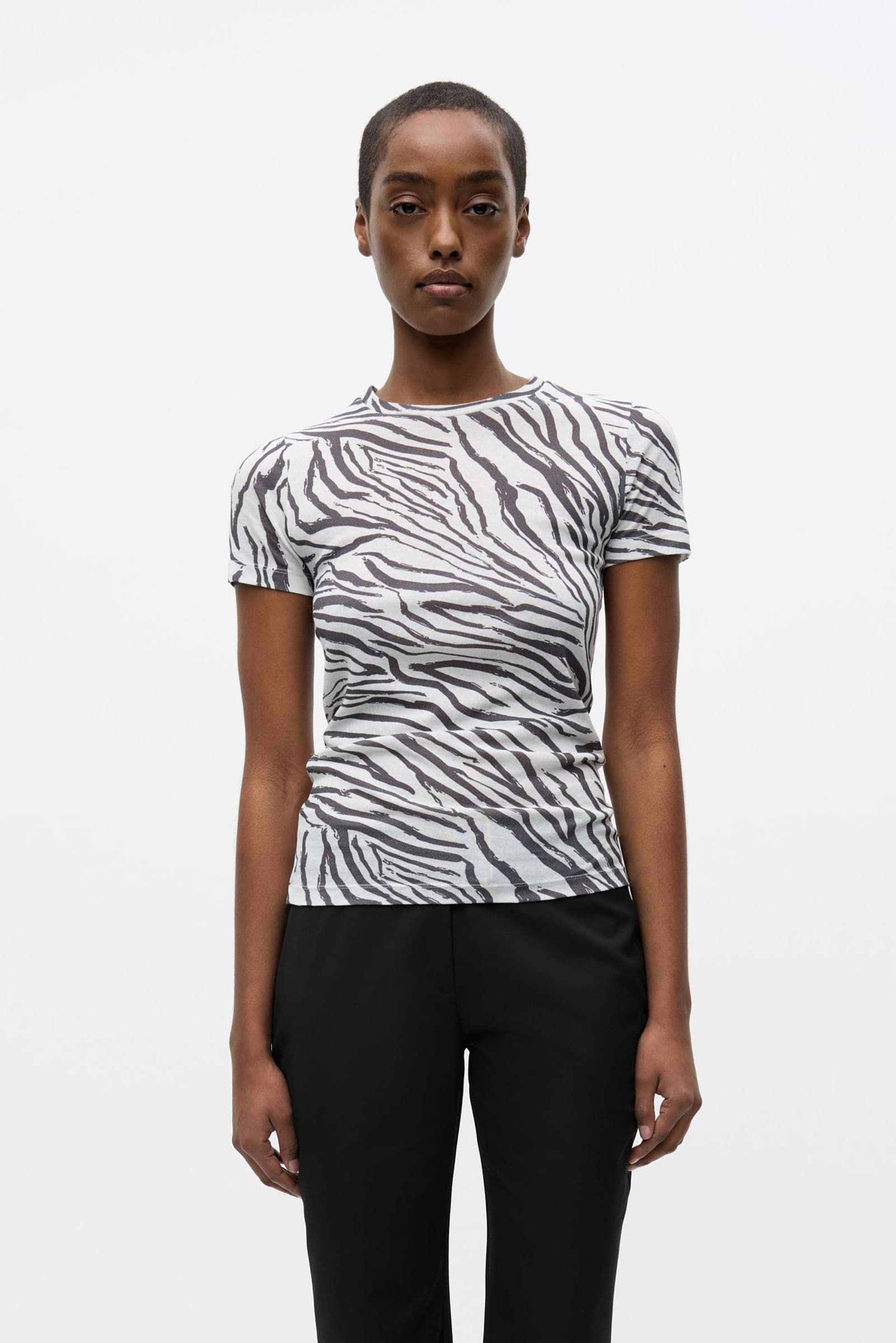 ENVELDA SS TEE AOP 5328 Washed Zebra