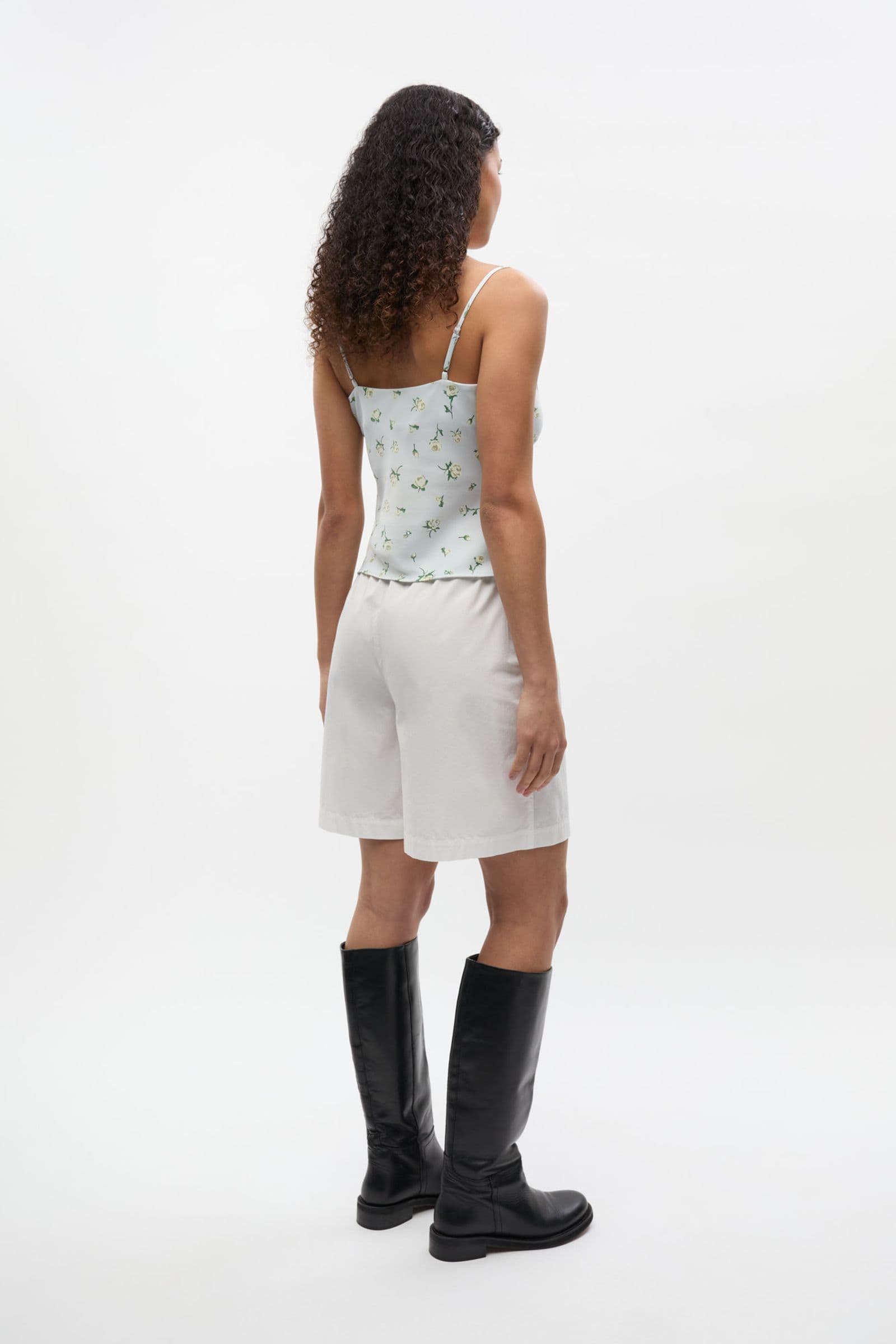 ENCAROLA SHORTS 7119 Bright White