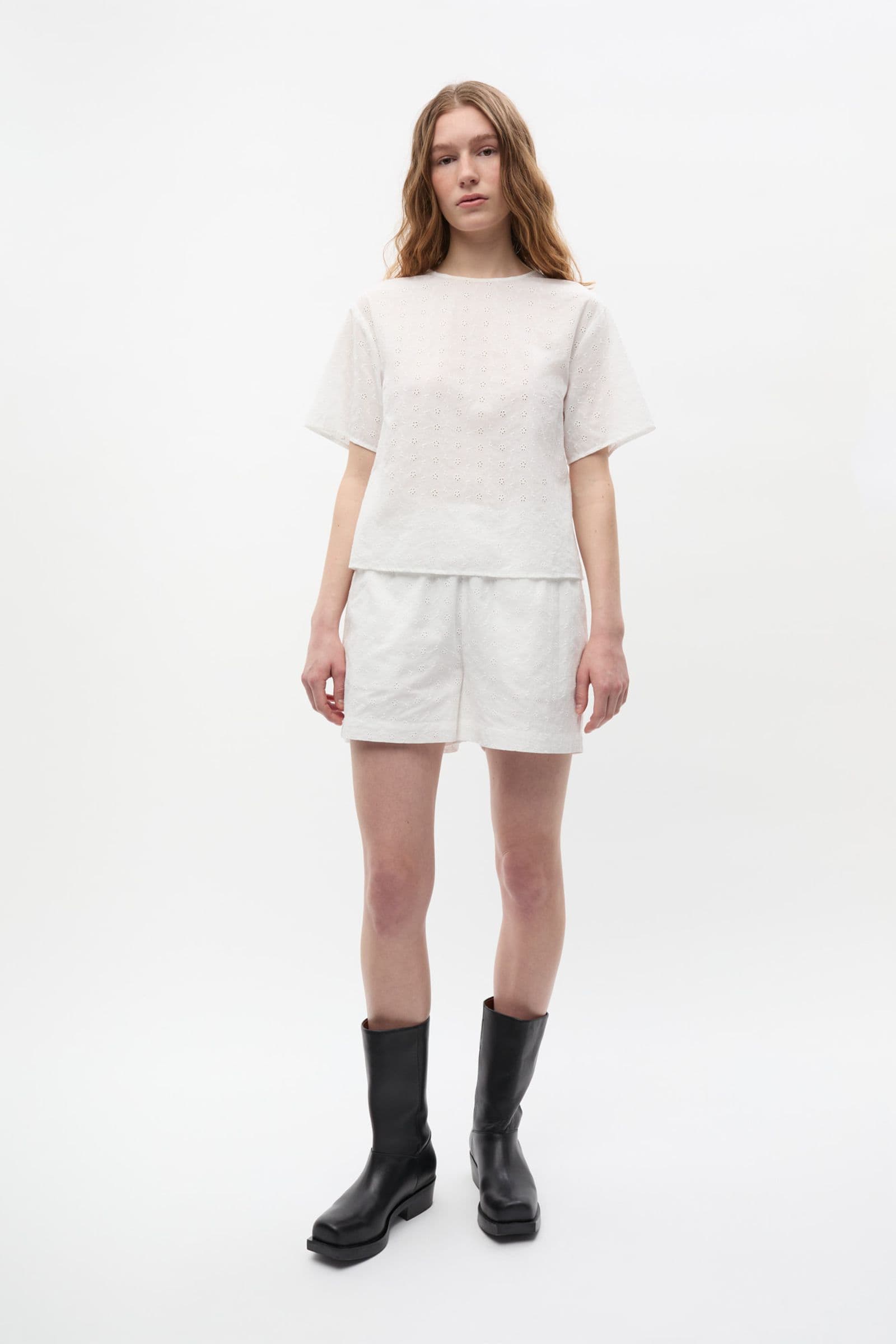 ENELISA SHORTS EMB 7243 Bright White EMB