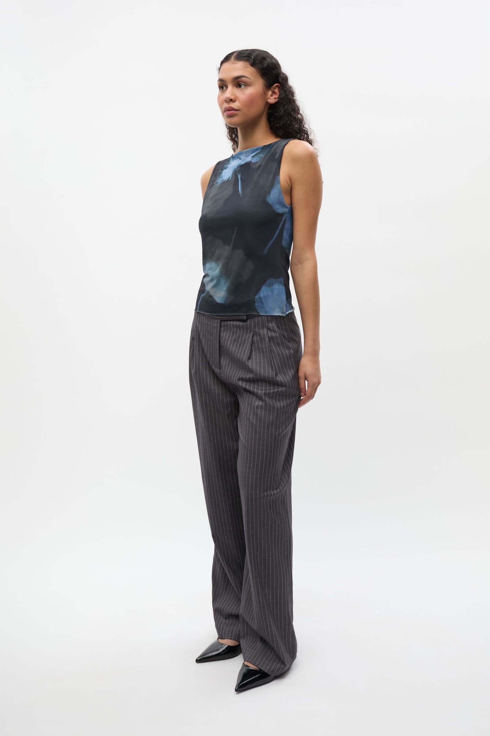 ENSCORPION SL TOP AOP 7042 Winter Garden