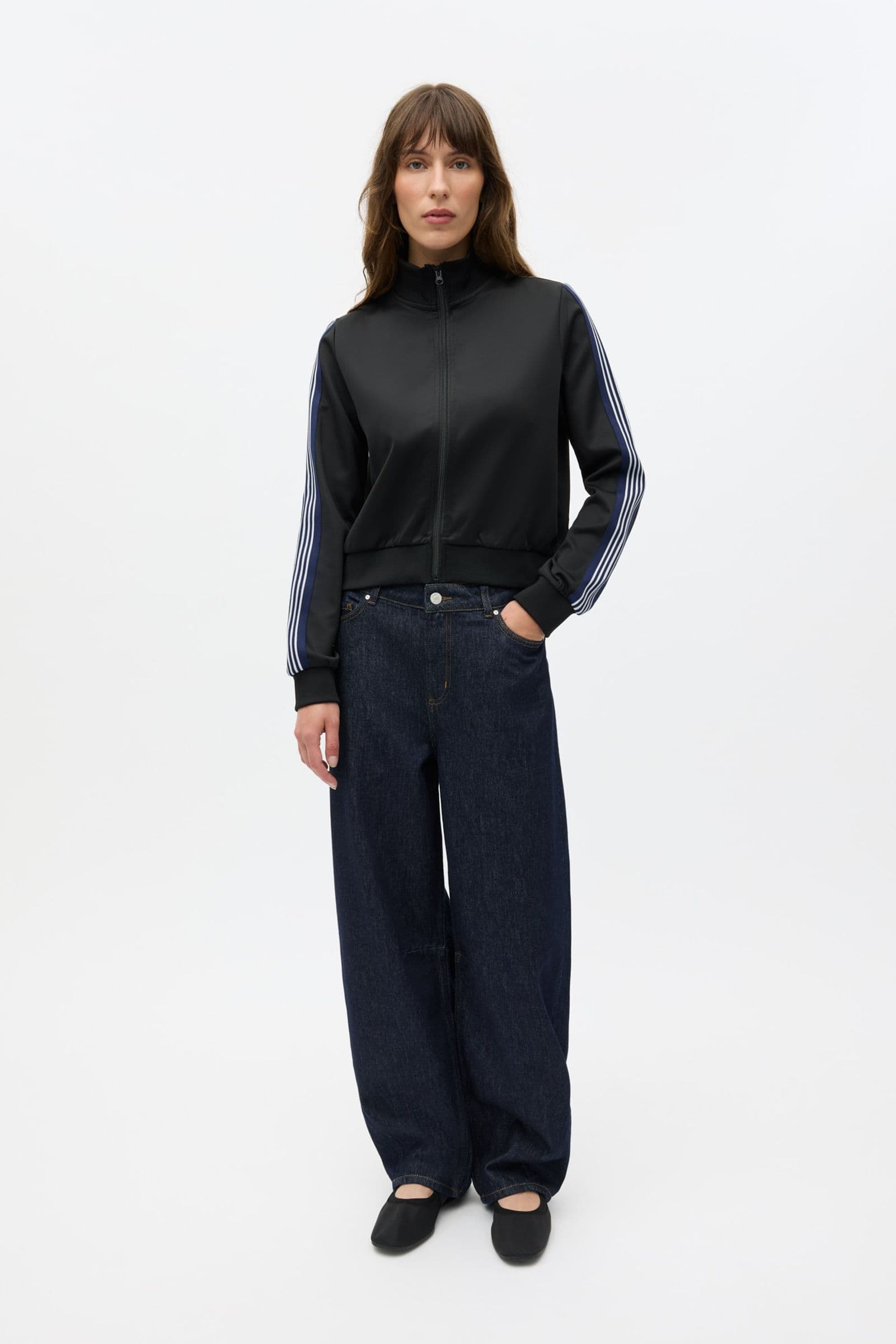 ENTRAY ZIP JACKET 7352 Black