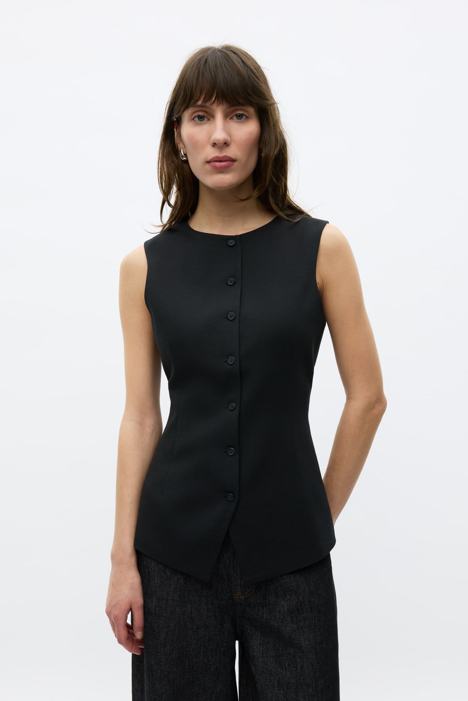 ENDONNA O-N VEST 7092 Black