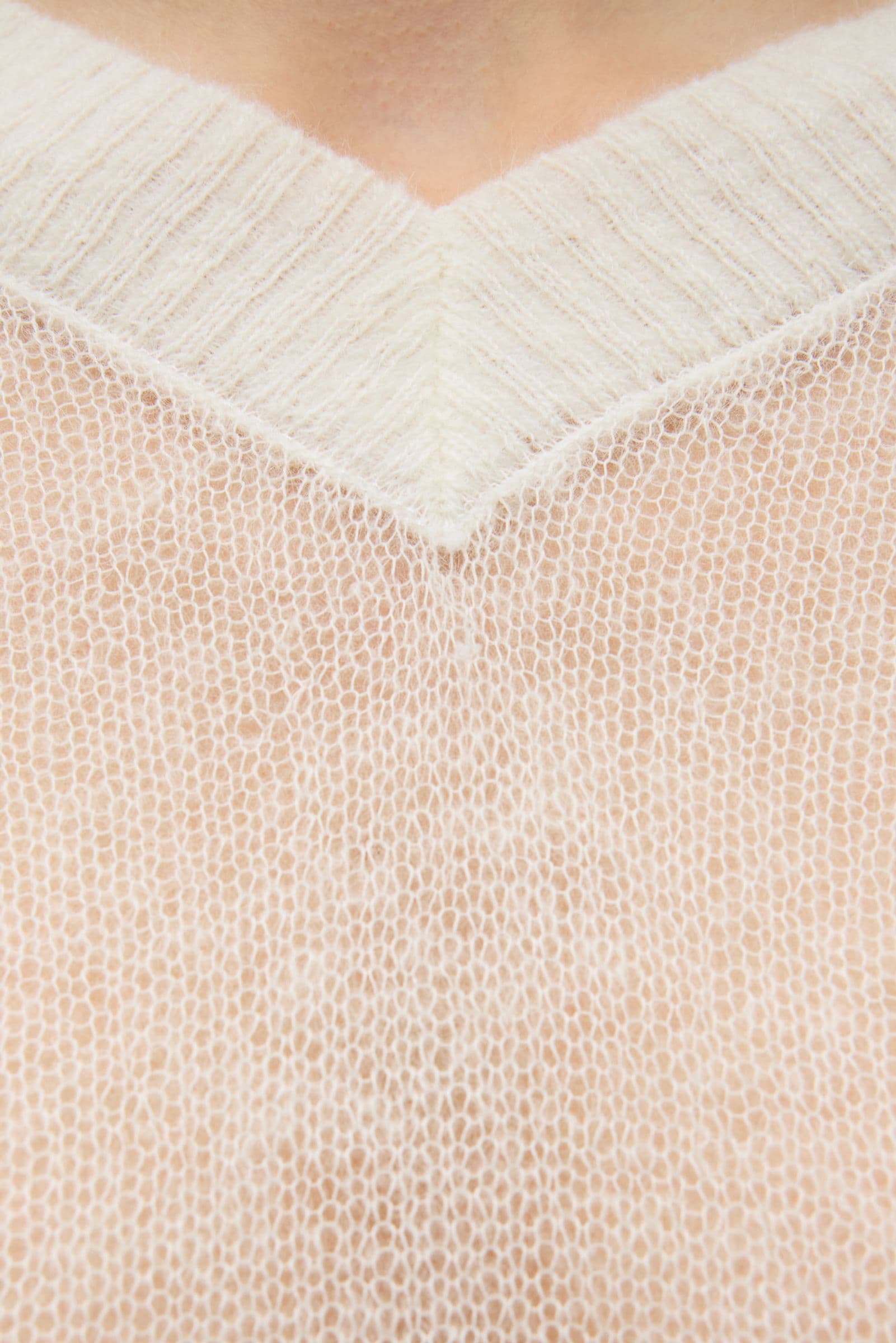 ENDOVA LS V-N KNIT 7464 Silver Birch