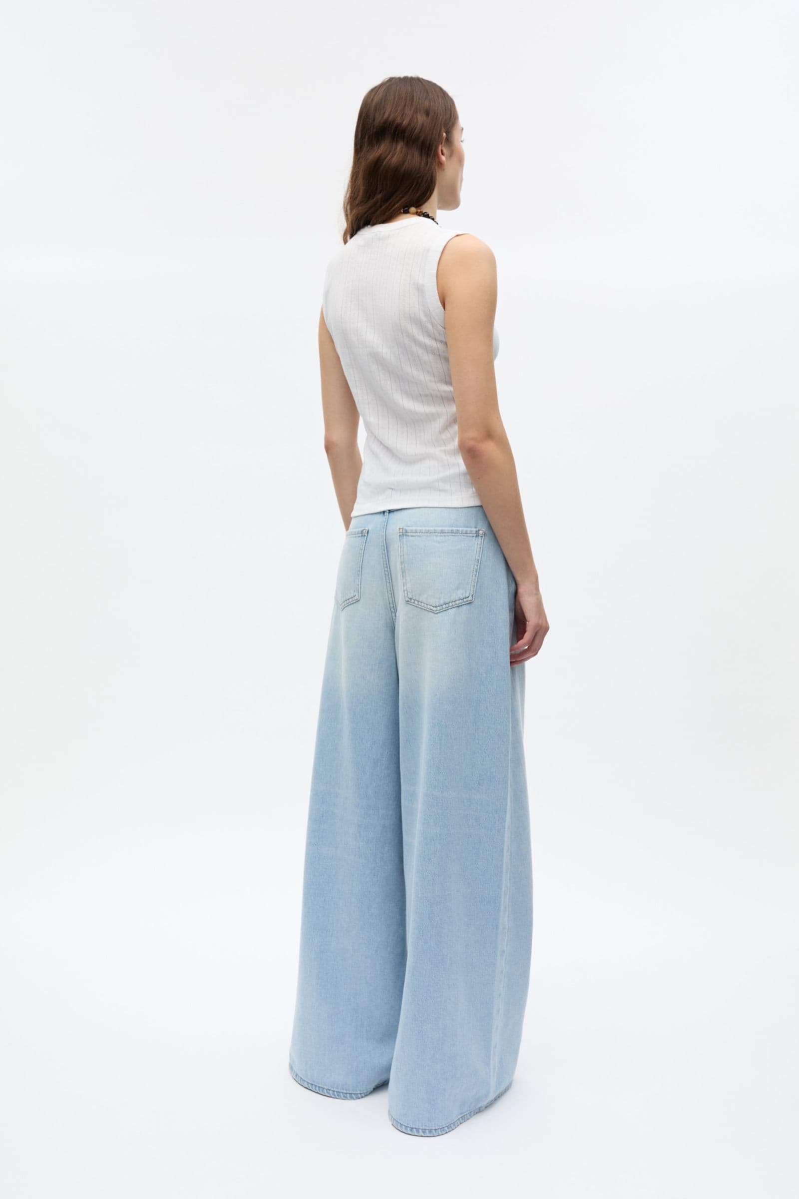 ENVOLVI O-N TANK 7090 White