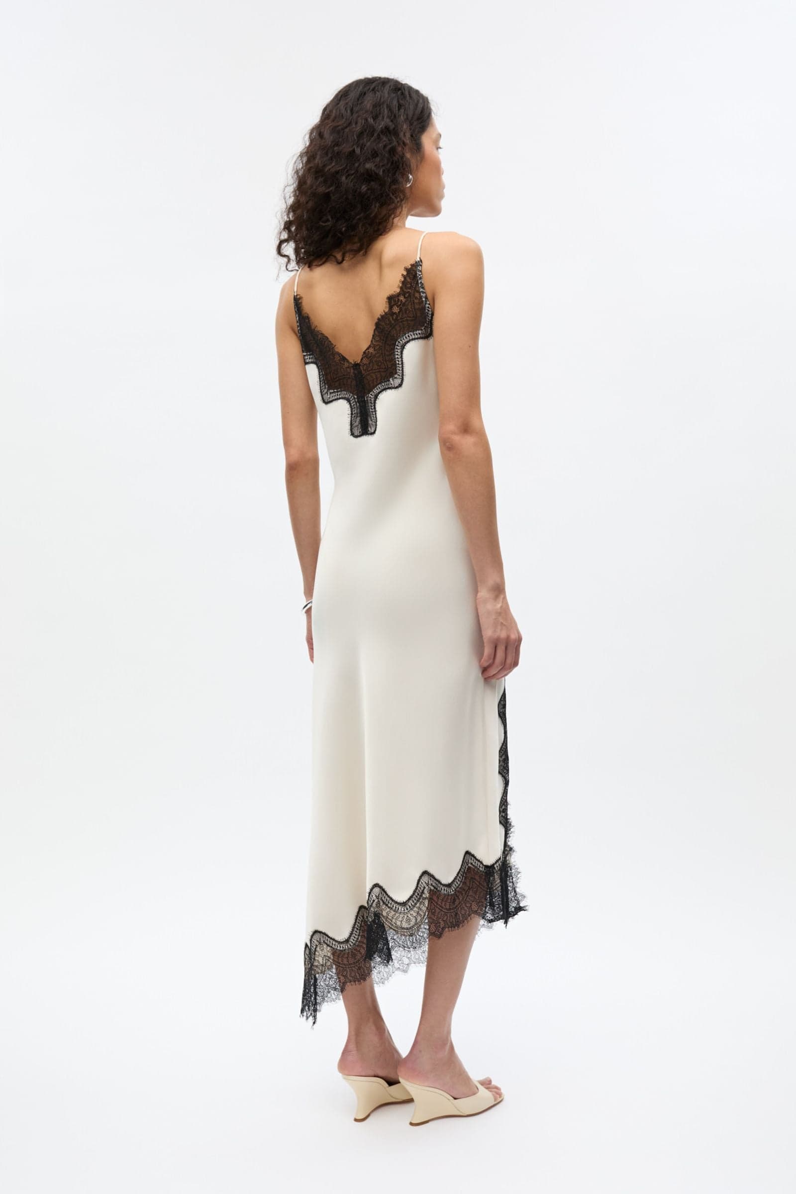 ENNINA LACE DRESS 7525 Gardenia