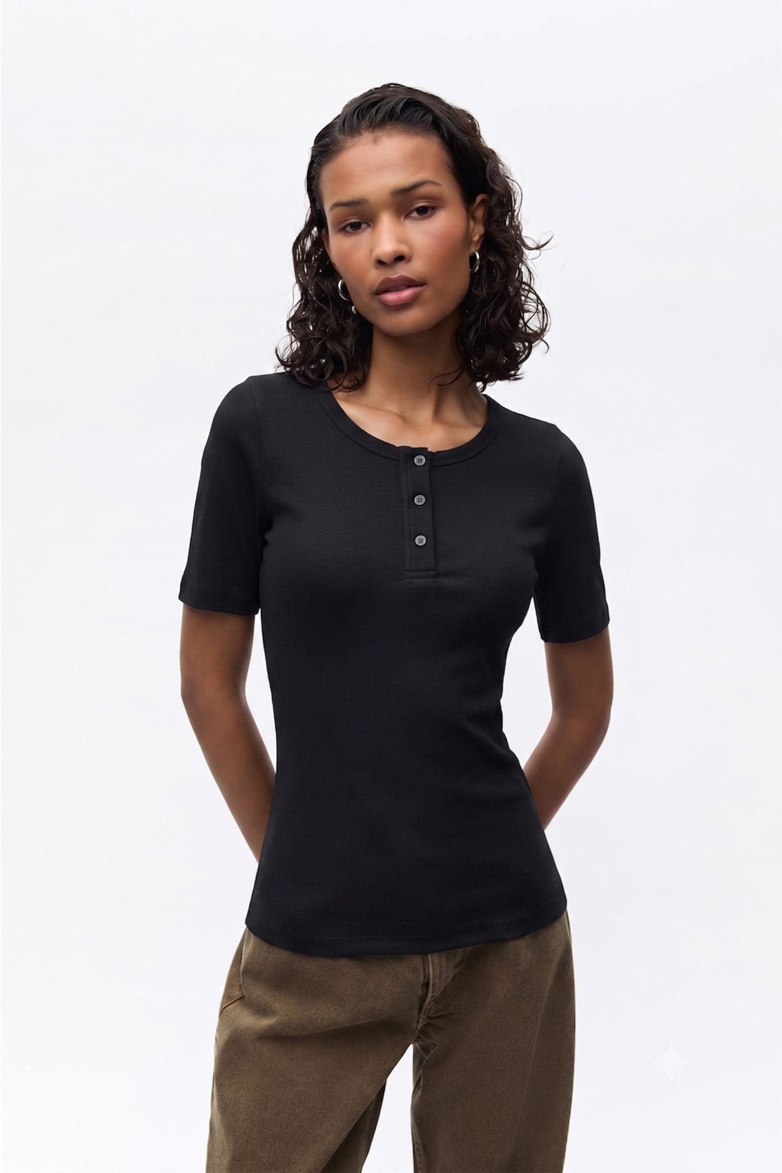 ENALLY HENLEY TEE 5314 Black