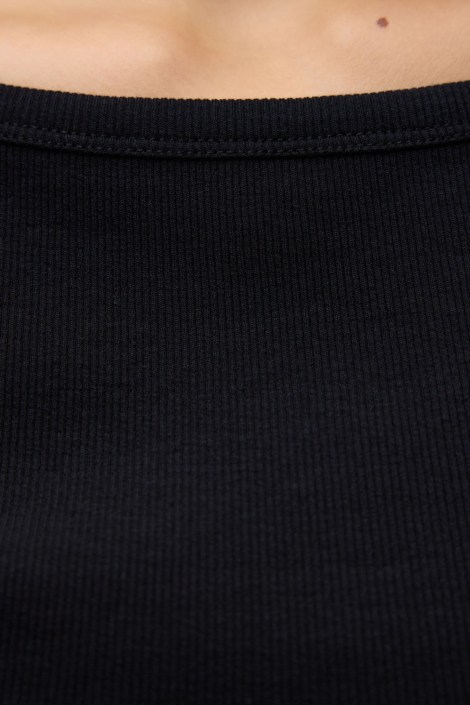 ENALLY LS B-N TEE 5314 Black